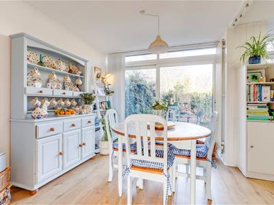 Property image 16 of home to buy in Weymede, West Byfleet